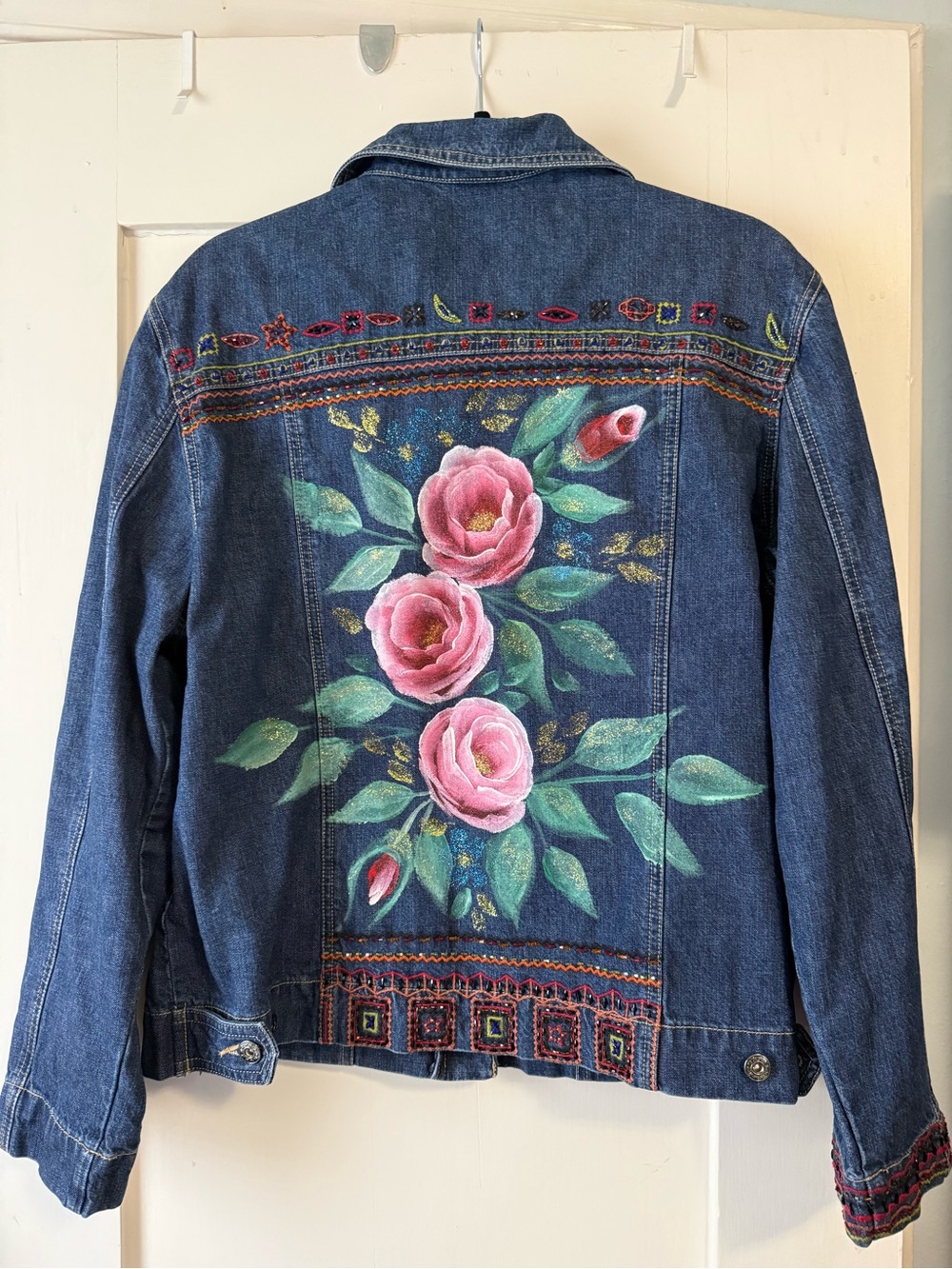 Westbound Denim Jacket L Hand Painted Floral Roses Embroidered Boho Art